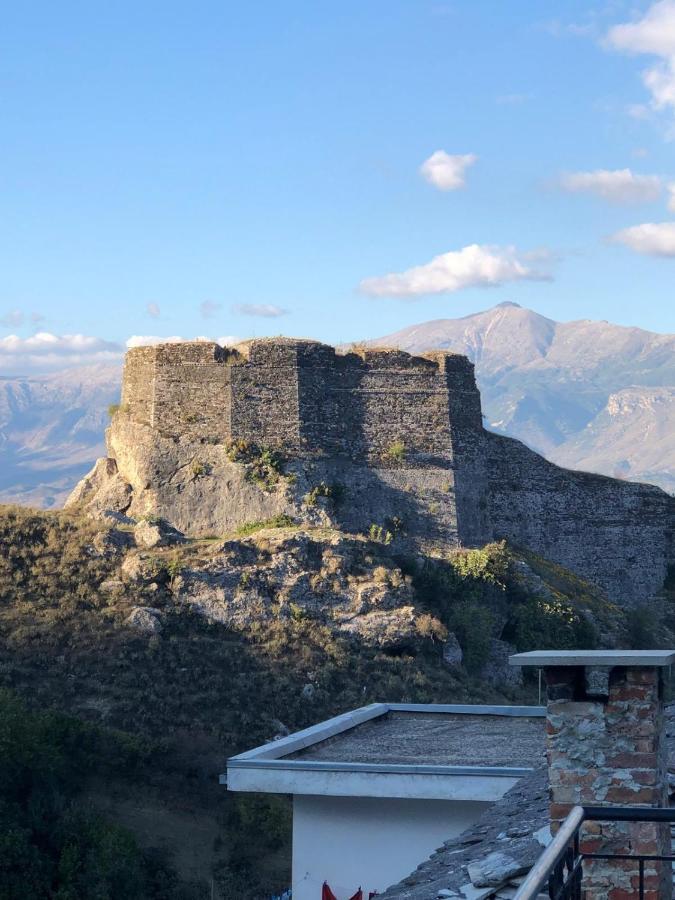 Gjirokastër Kale Guesthouse מראה חיצוני תמונה