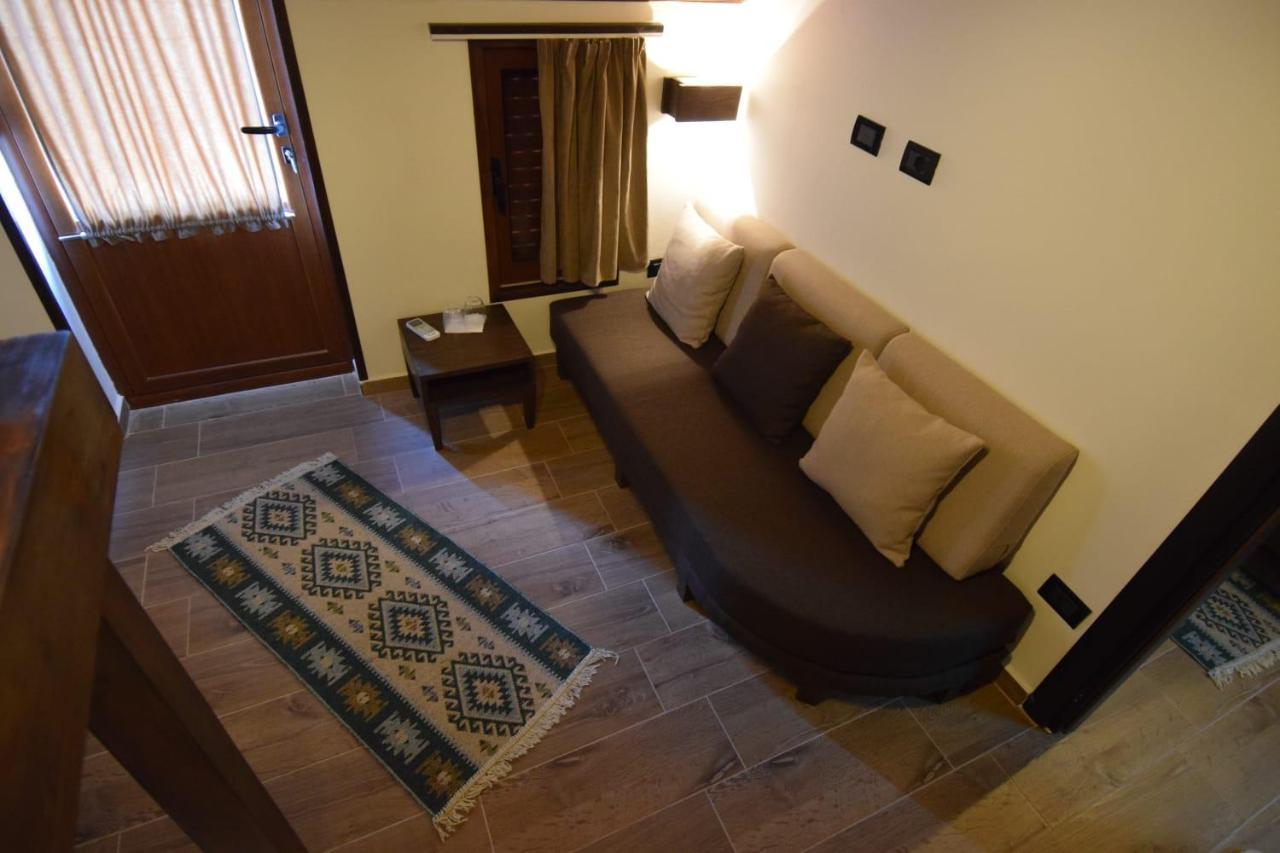 Gjirokastër Kale Guesthouse מראה חיצוני תמונה